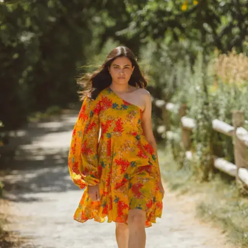 Bold Floral Statement