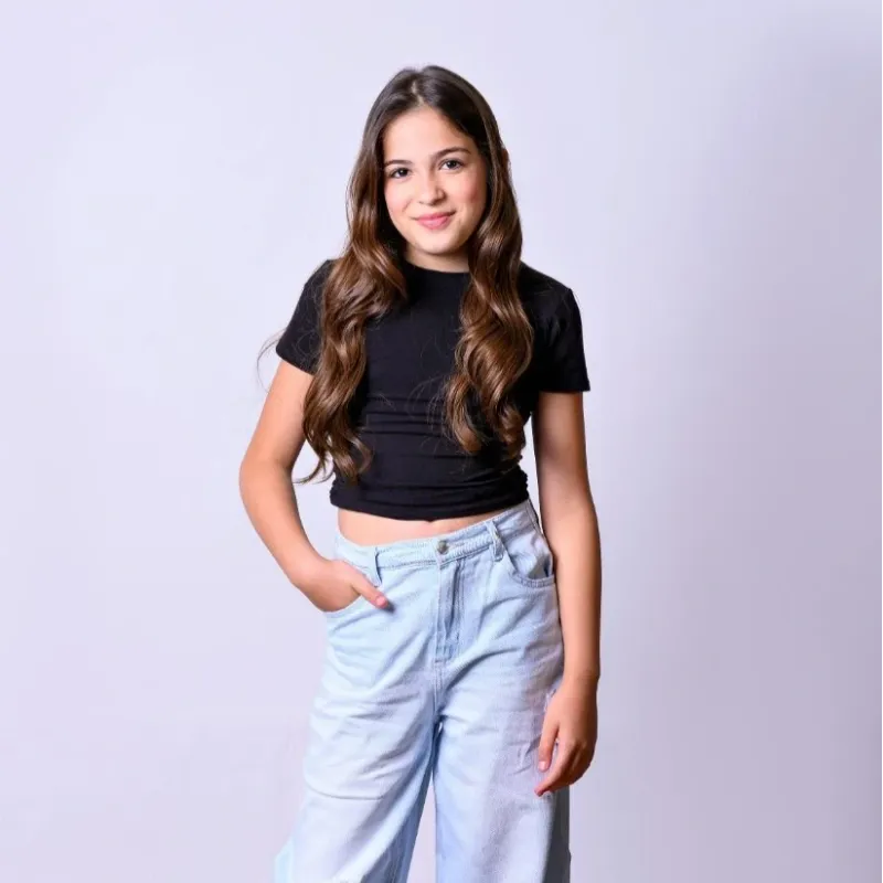 wide leg jeans with black top